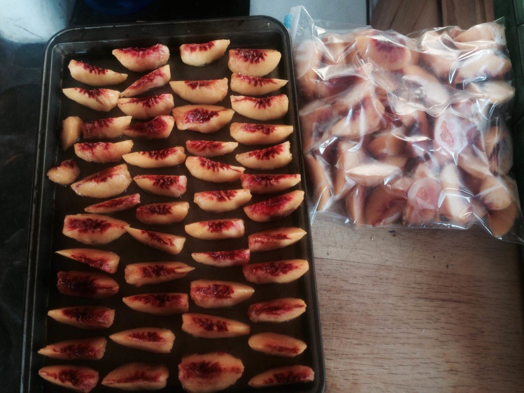 sliced peaches and bagged peaches
