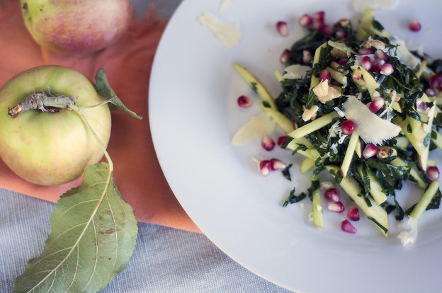 Kale Salad with Apple_small